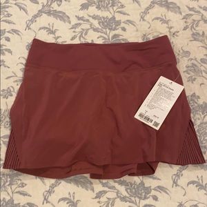 Lulu skort - size 4, new!!!!!